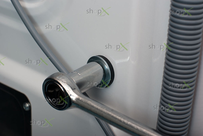 Dobrögzítő csavarok eltávolítása