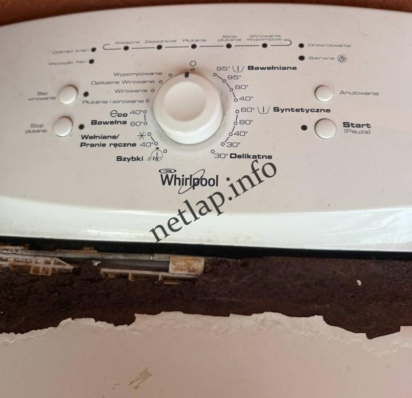 Rozsdás tető Whirlpool mosógépen